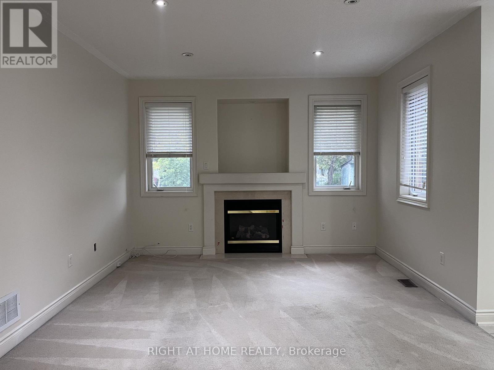 2518 Rugby Road Property Photo 9