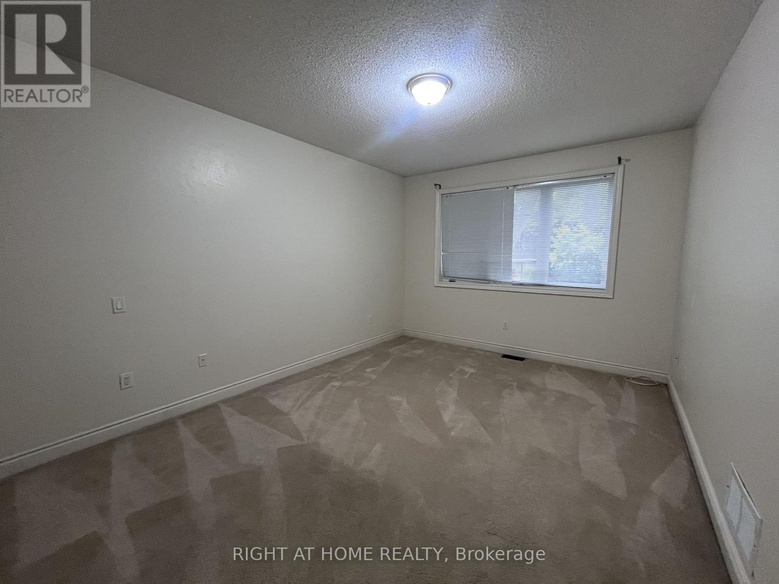 2518 Rugby Road Property Photo 14