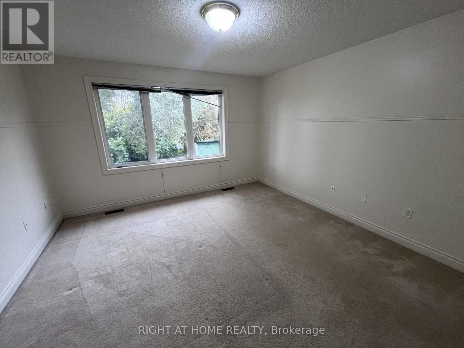 2518 Rugby Road Property Photo 15