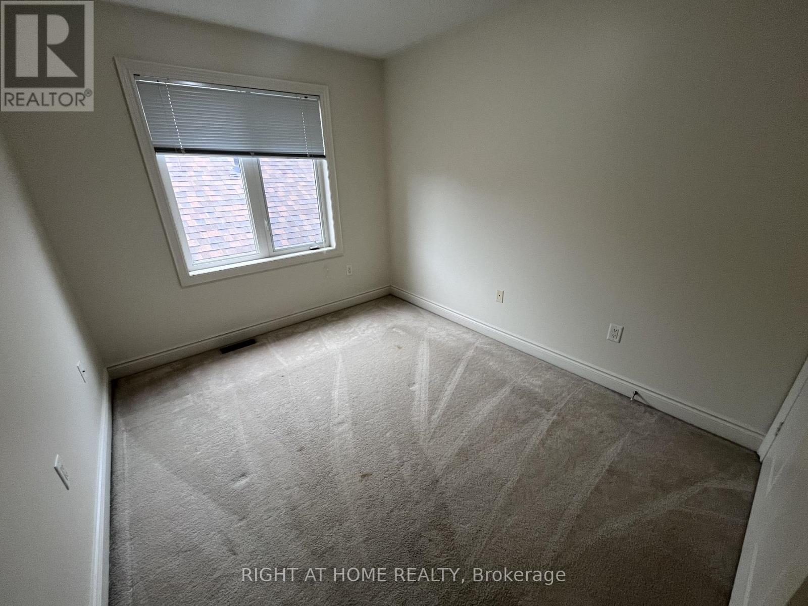 2518 Rugby Road Property Photo 16