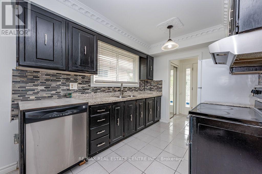 45 Autumn Boulevard Property Photo 5