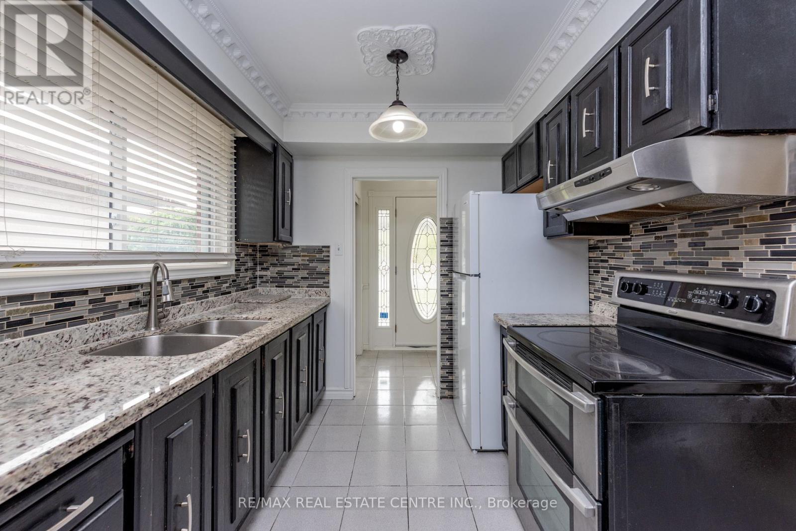 45 Autumn Boulevard Property Photo 7