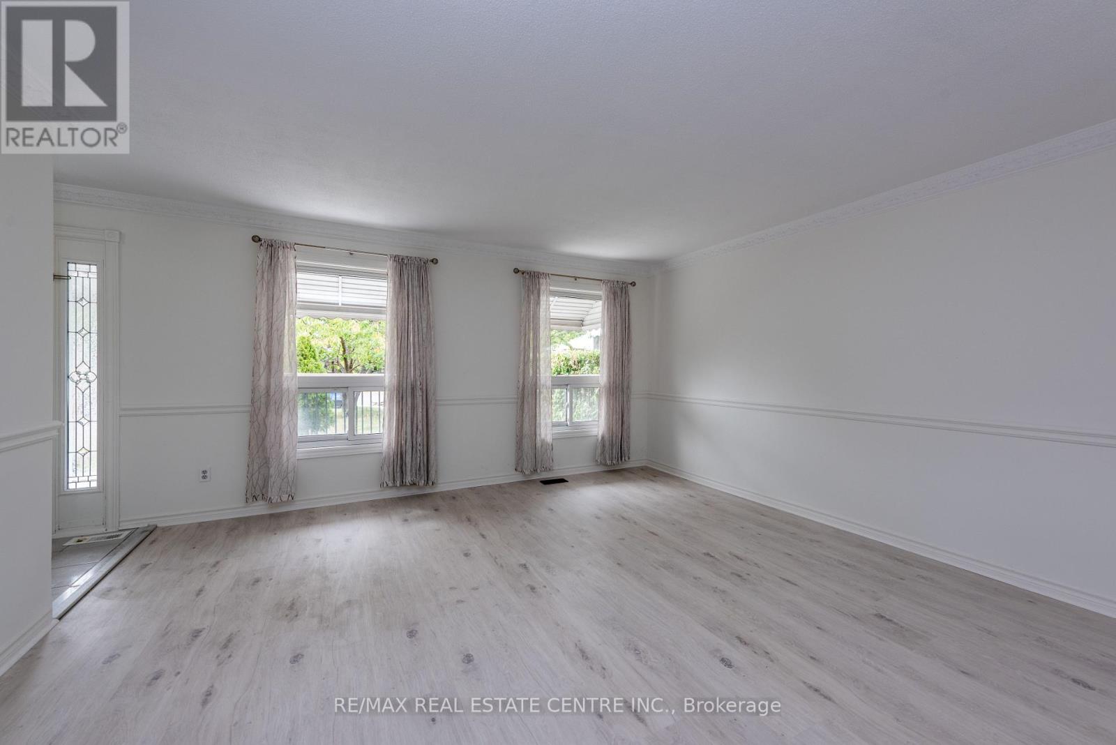 45 Autumn Boulevard Property Photo 9