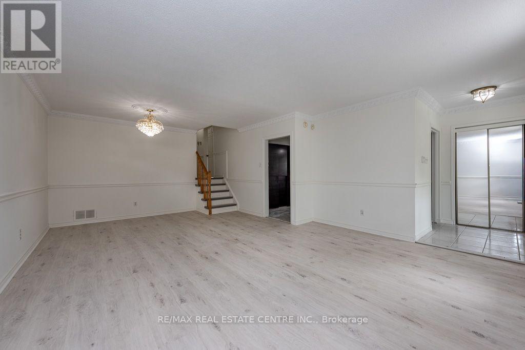 45 Autumn Boulevard Property Photo 13