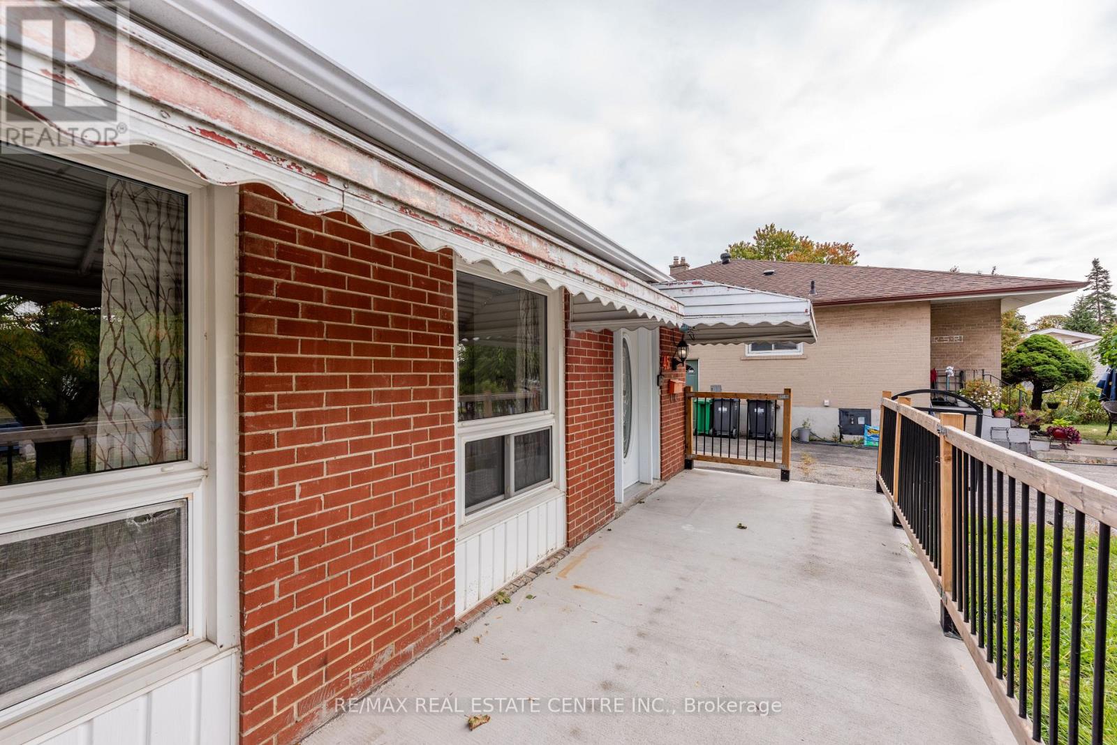 45 Autumn Boulevard Property Photo 35