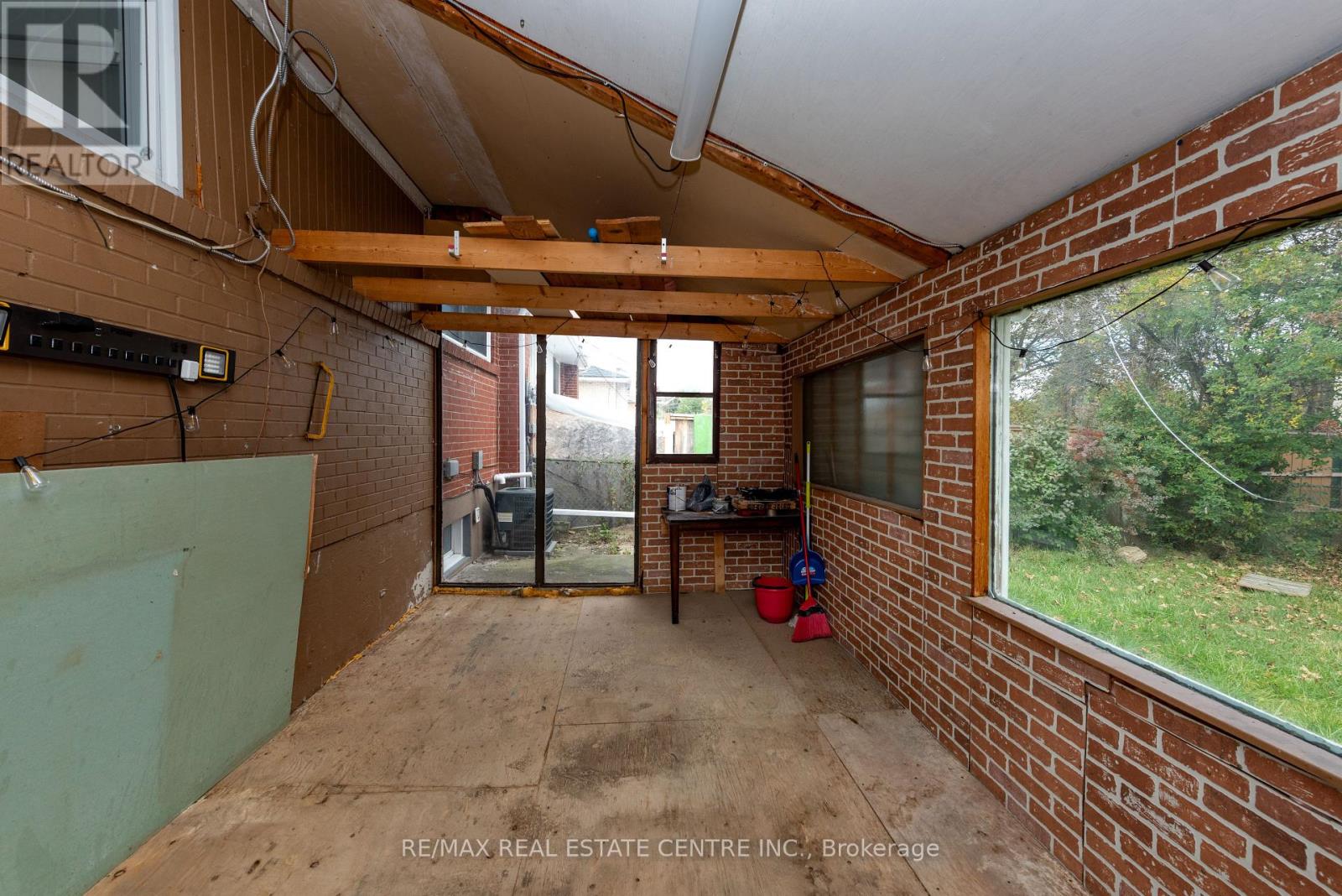 45 Autumn Boulevard Property Photo 43