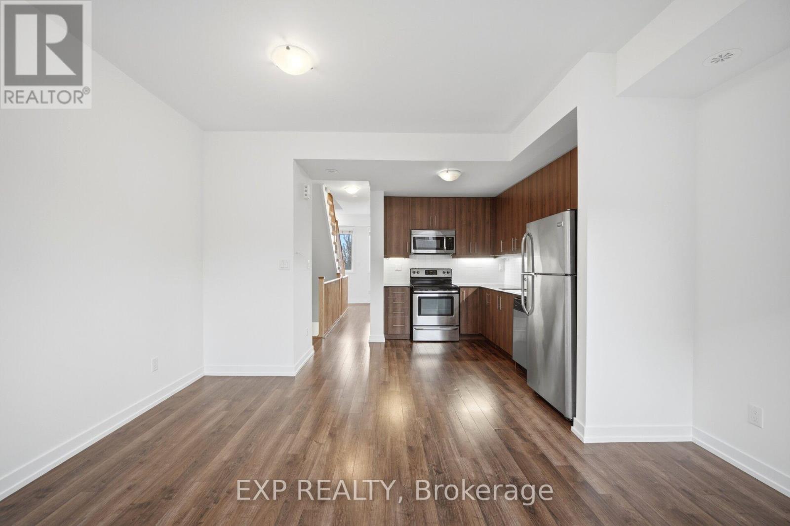 66 - 60 Winston Park Boulevard Property Photo 13