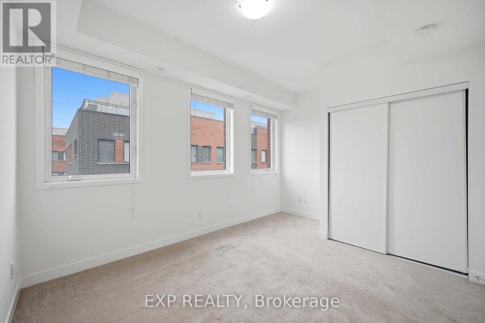66 - 60 Winston Park Boulevard Property Photo 25