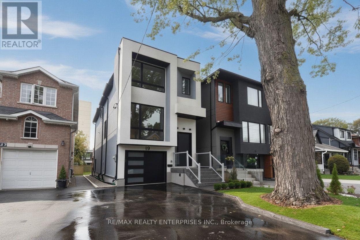 19 Simpson Avenue Property Photo 1