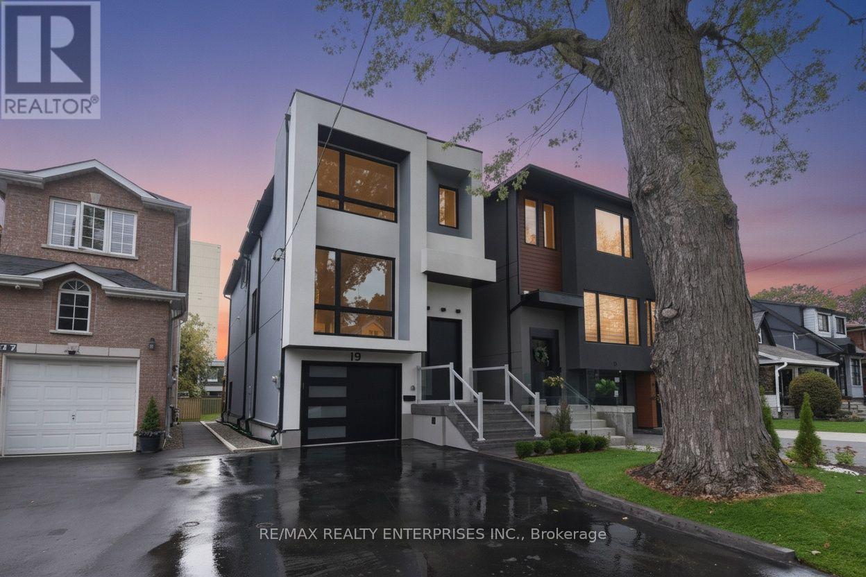 19 Simpson Avenue Property Photo 2