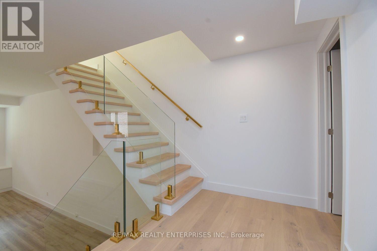 19 Simpson Avenue Property Photo 15