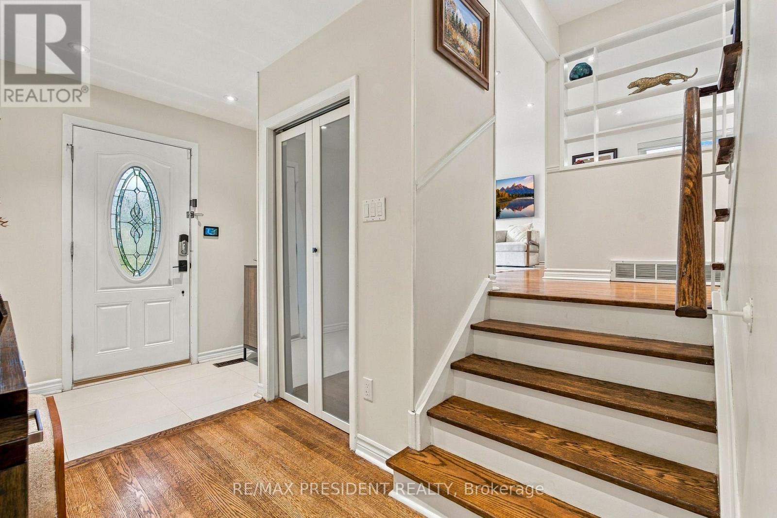 31 Core Crescent Property Photo 5