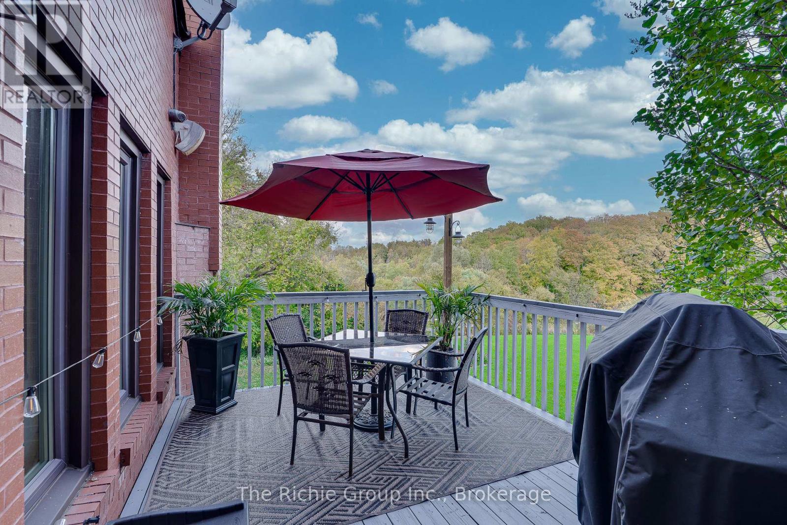 21 Bartley Drive Property Photo 17