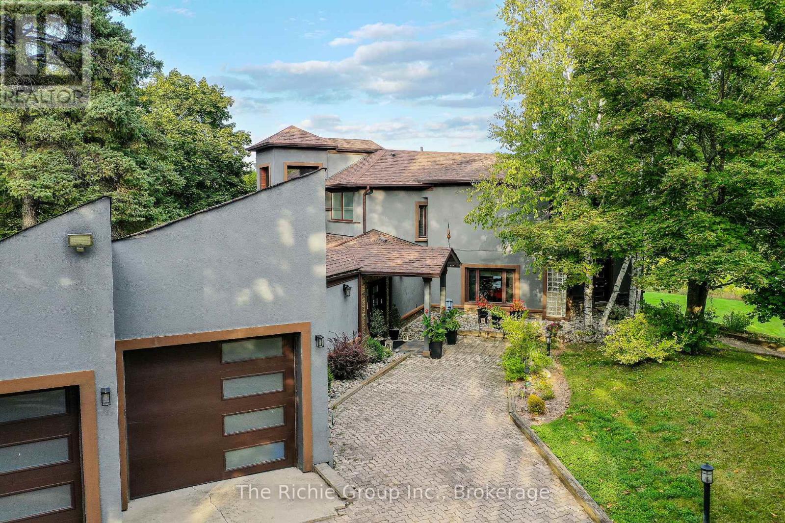21 Bartley Drive Property Photo 19