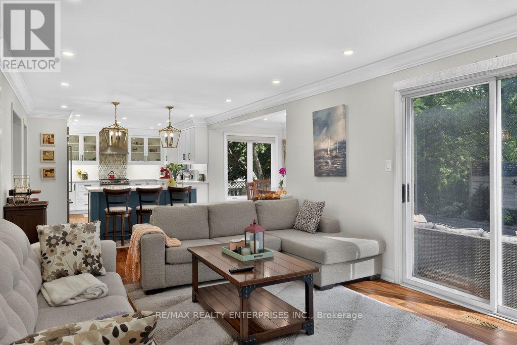1634 Tipperary Court Property Photo 14