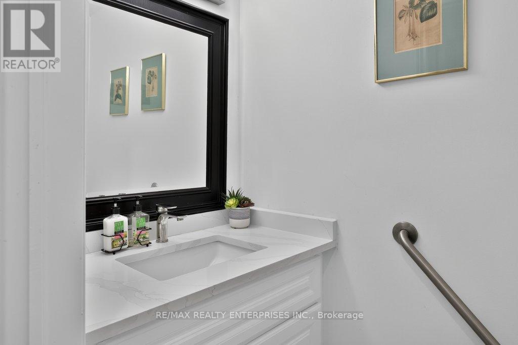 1634 Tipperary Court Property Photo 17