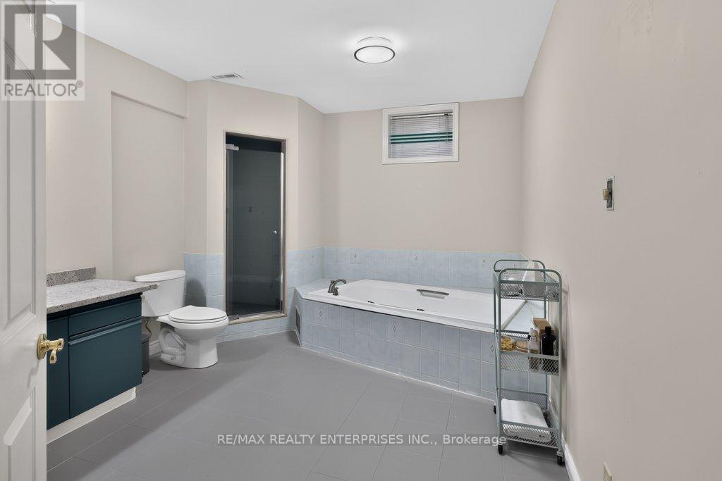 1634 Tipperary Court Property Photo 38