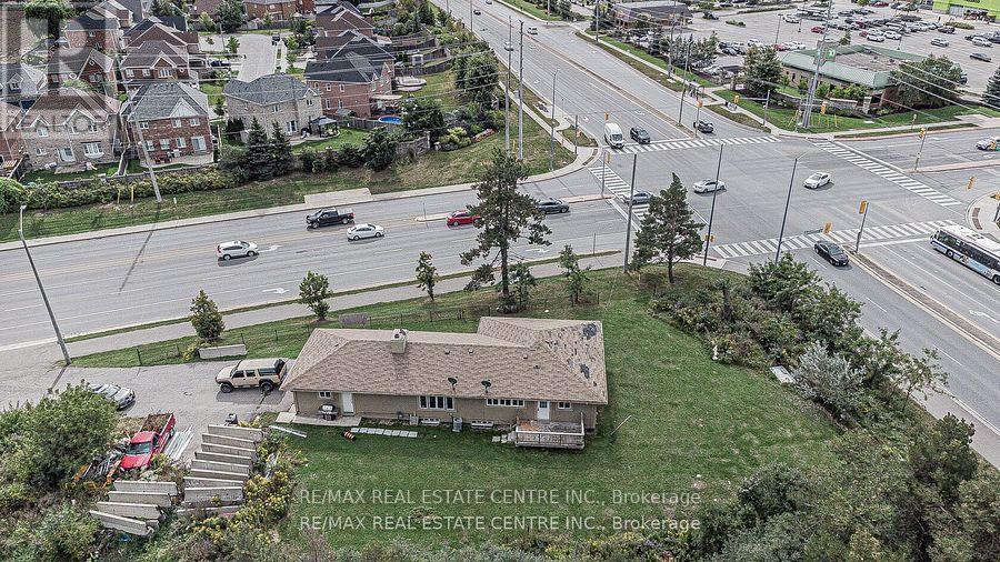 3024 COUNTRYSIDE DRIVE Property Photo 1