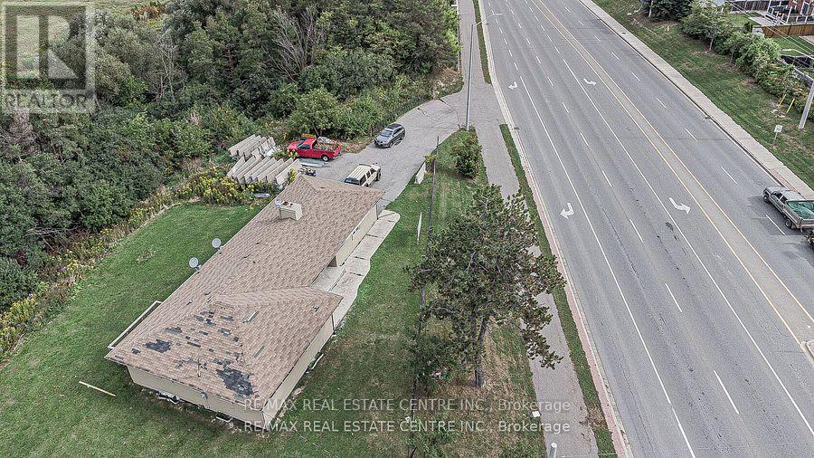 3024 Countryside Drive Property Photo 3