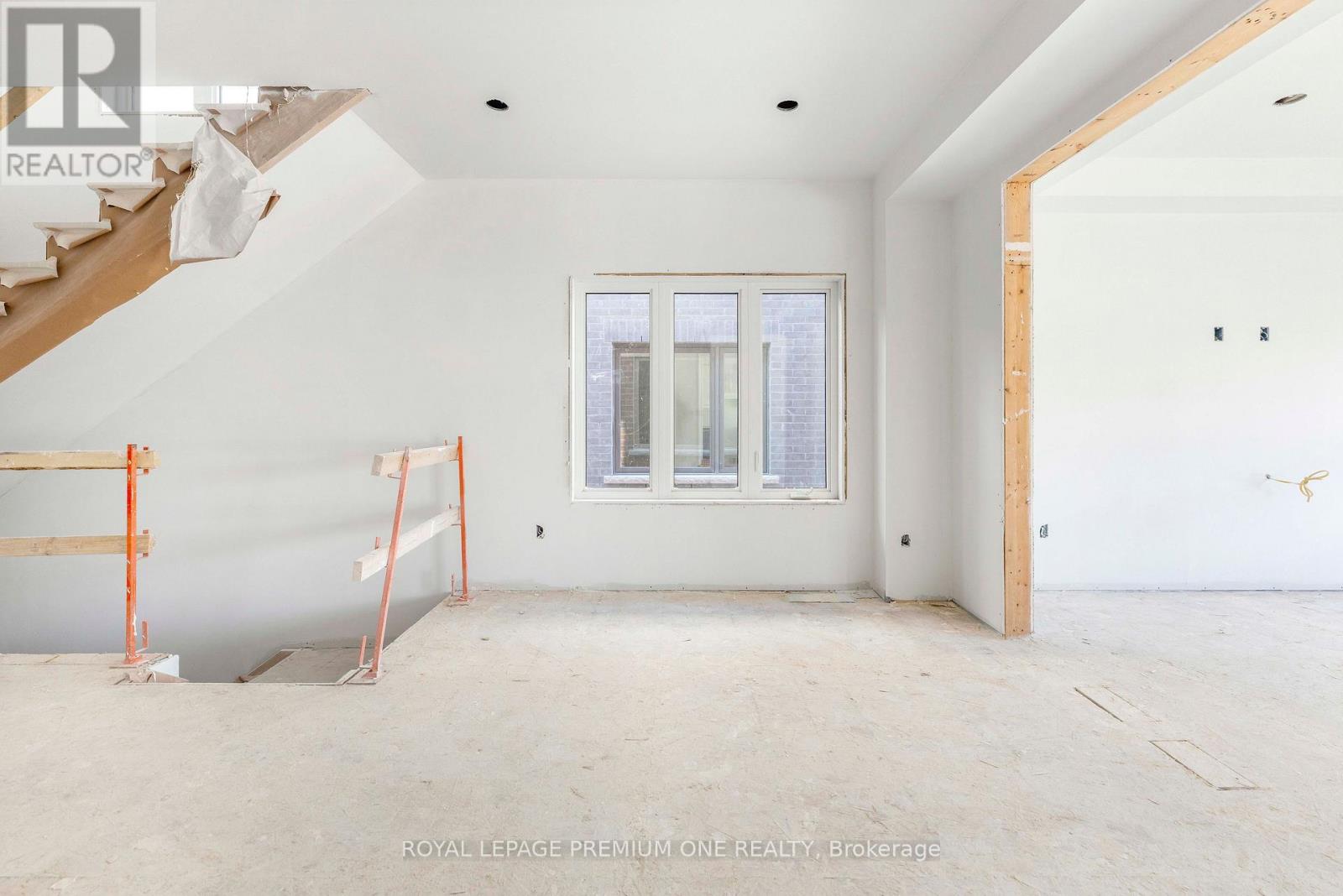 8 Jack Kenny Court Property Photo 9