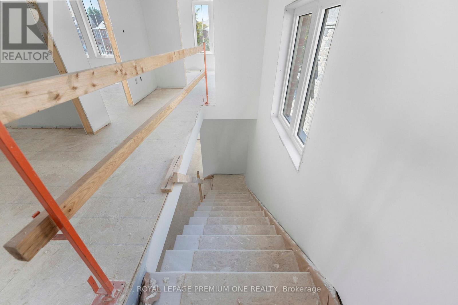 8 Jack Kenny Court Property Photo 19