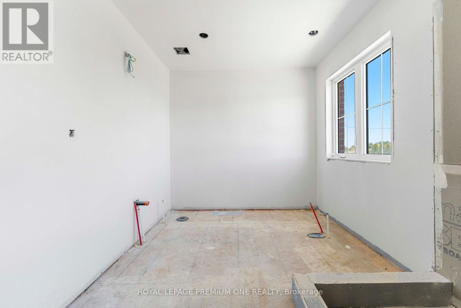 8 Jack Kenny Court Property Photo 26