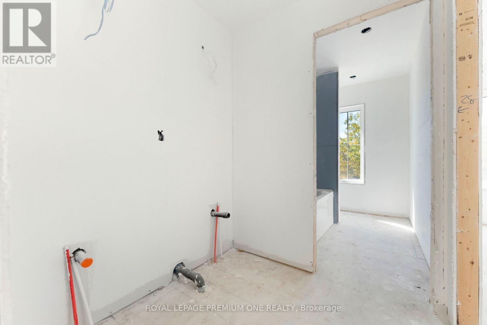 8 Jack Kenny Court Property Photo 36