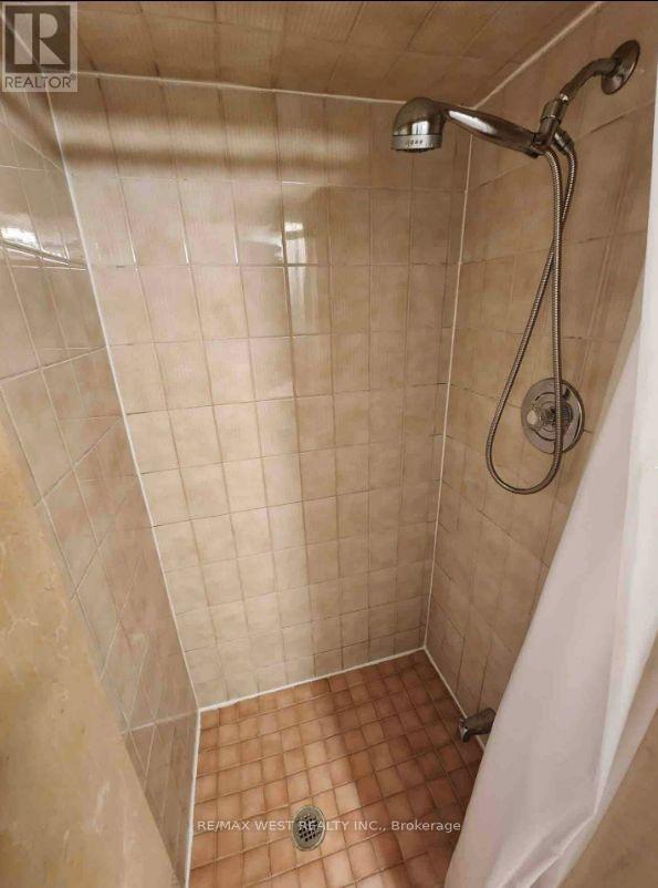 B2 - 34 Penhurst Avenue Property Photo 8