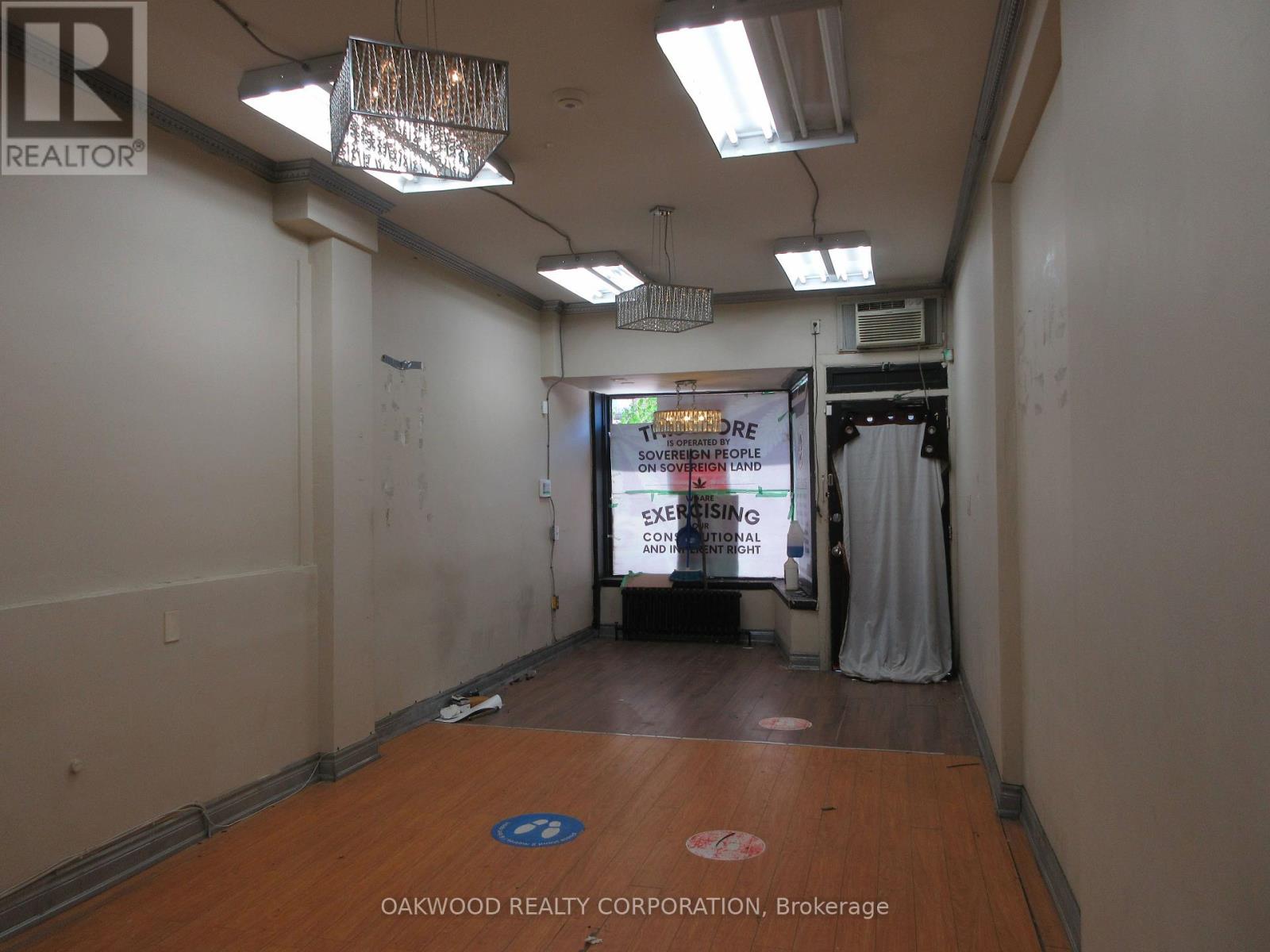 1476 Eglinton Avenue Property Photo 3