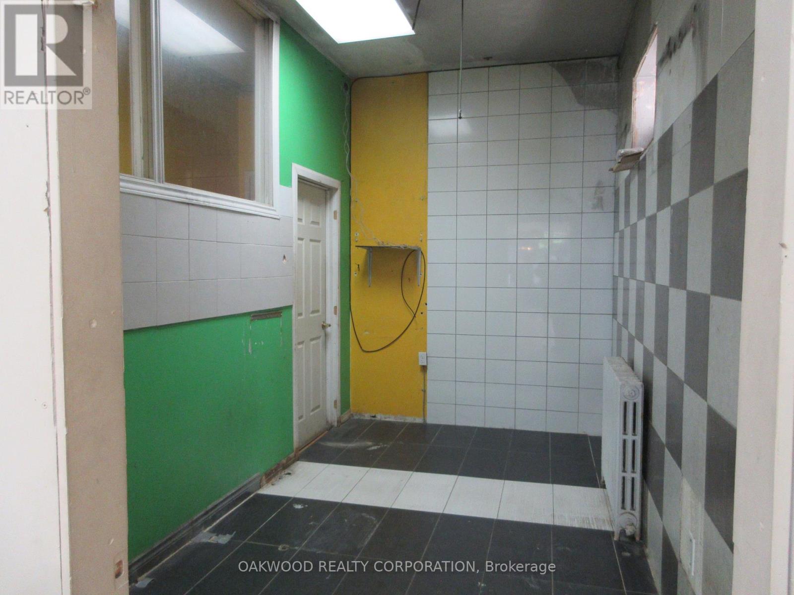 1476 Eglinton Avenue Property Photo 5