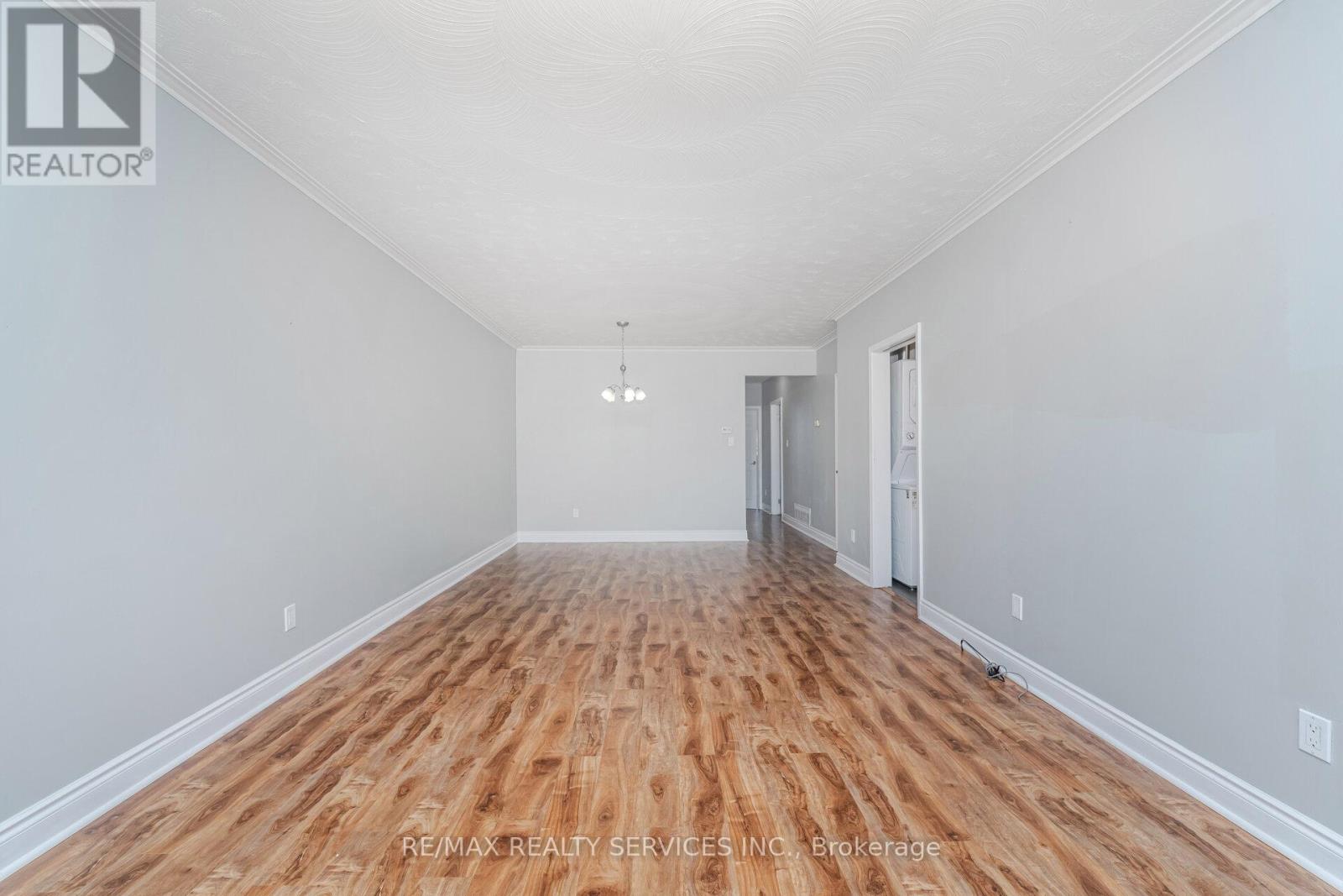 61 Avondale Boulevard Property Photo 8