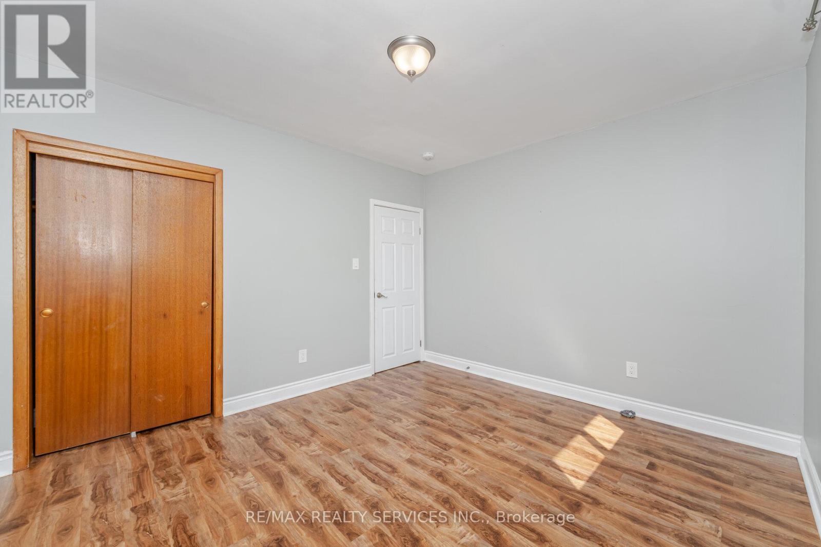 61 Avondale Boulevard Property Photo 18