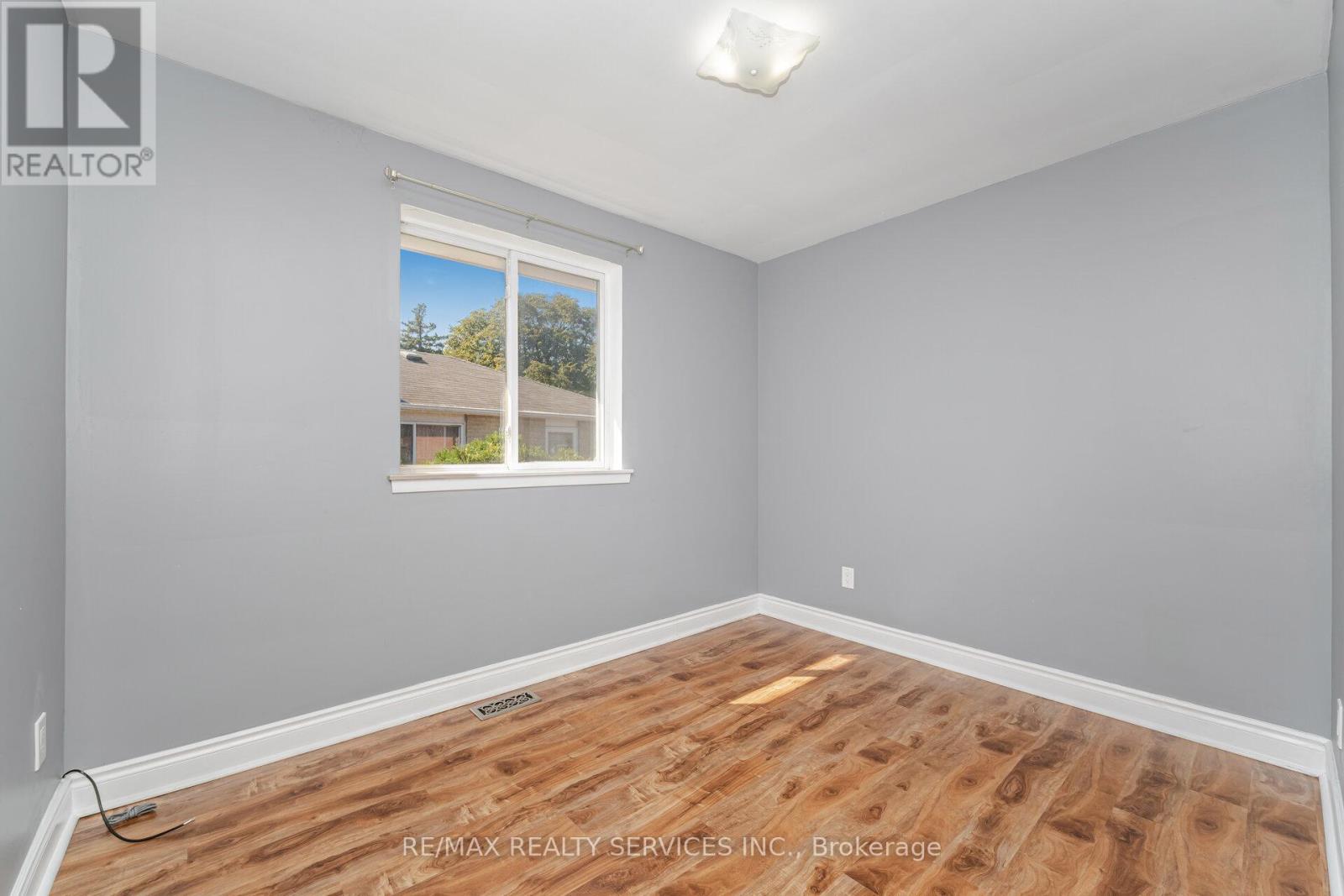 61 Avondale Boulevard Property Photo 19