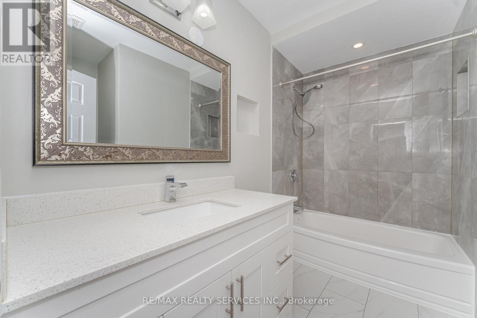61 Avondale Boulevard Property Photo 21
