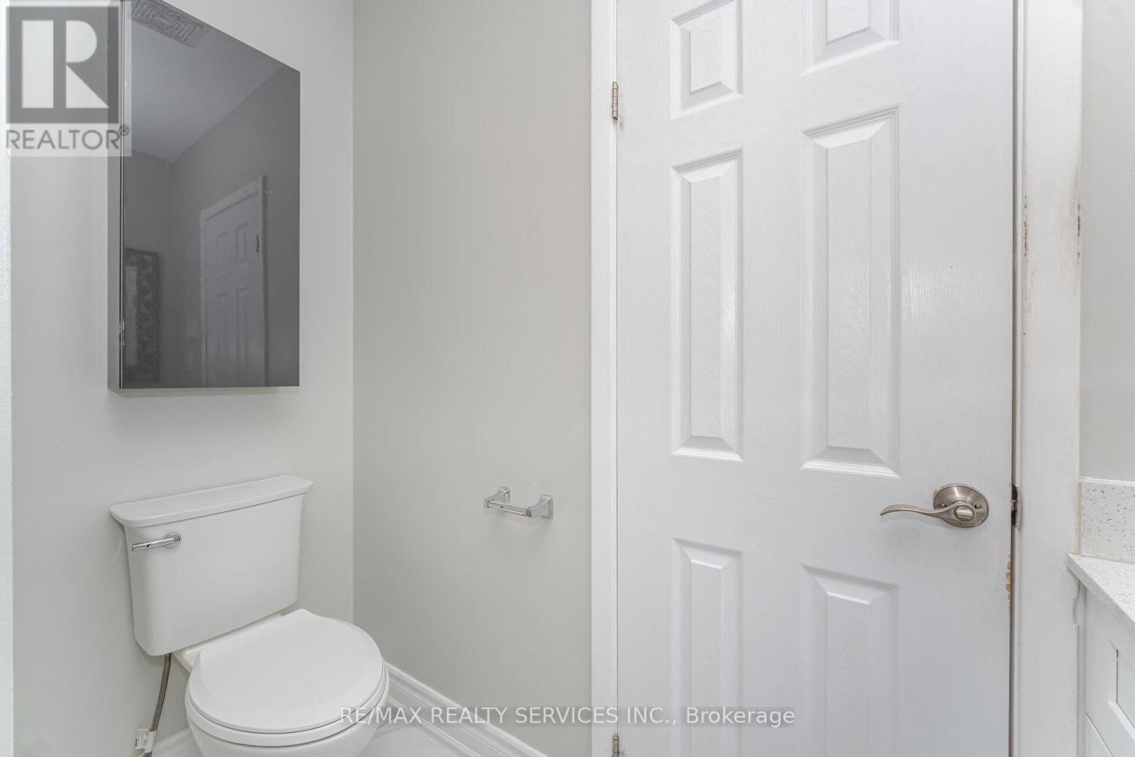 61 Avondale Boulevard Property Photo 22