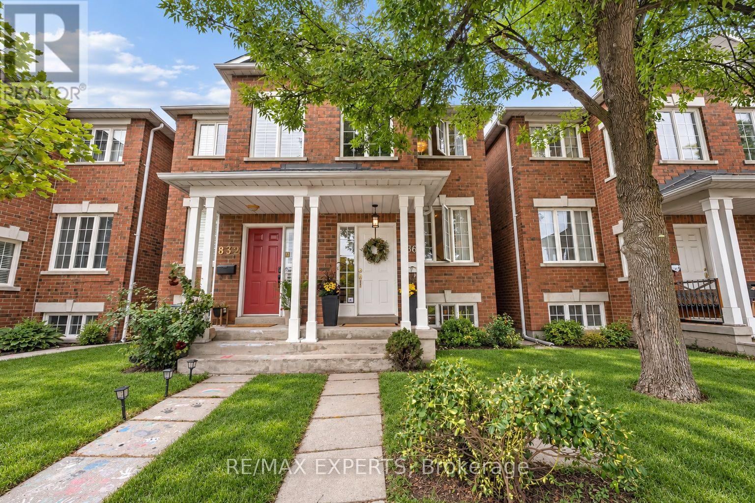 836 St Clarens Avenue Property Photo 1