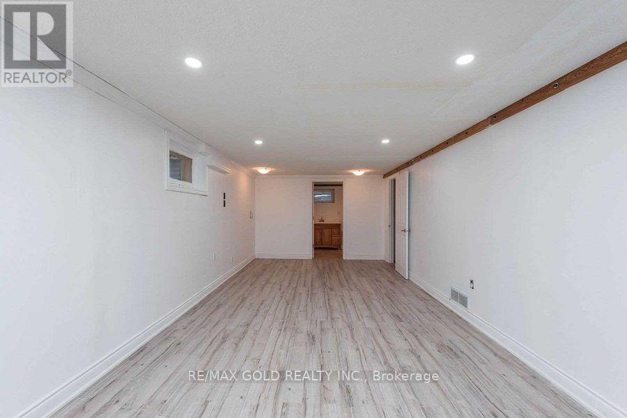 28 Devonshire Drive Property Photo 3