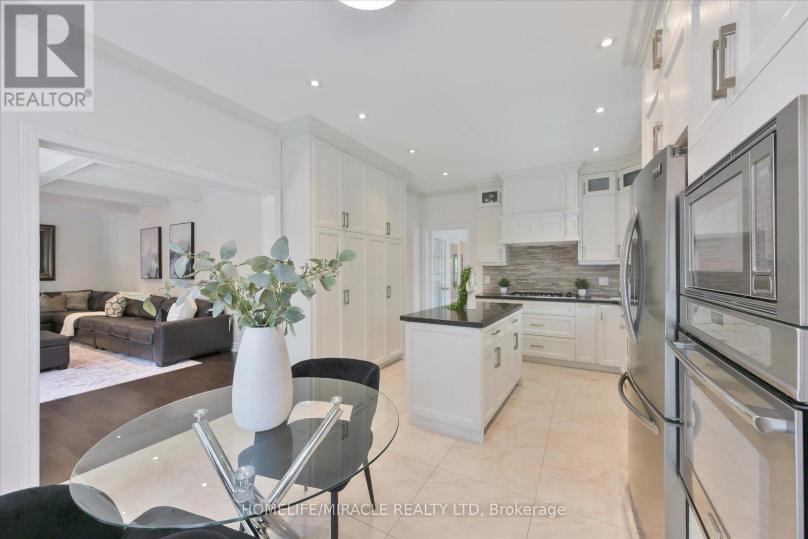 2479 Rathlin Court Property Photo 14