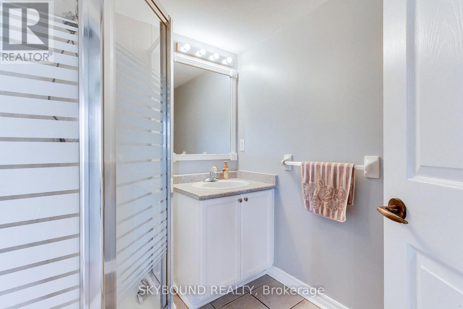 302 - 4003 Kilmer Drive Property Photo 25