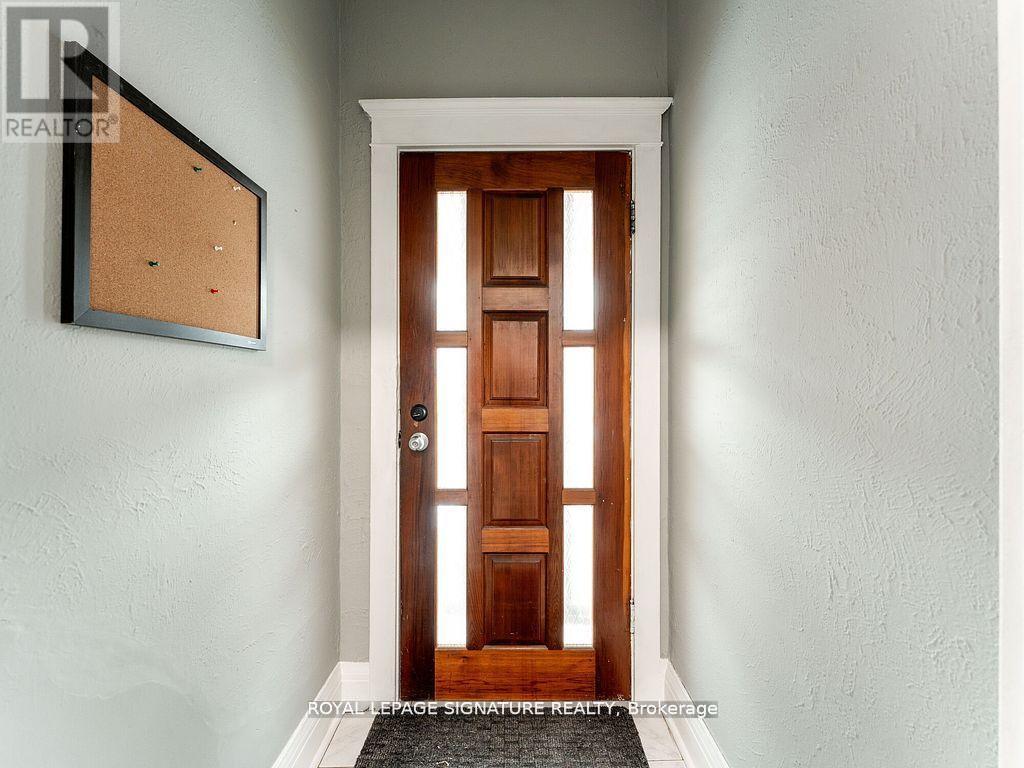 1070 Shaw Street Property Photo 2
