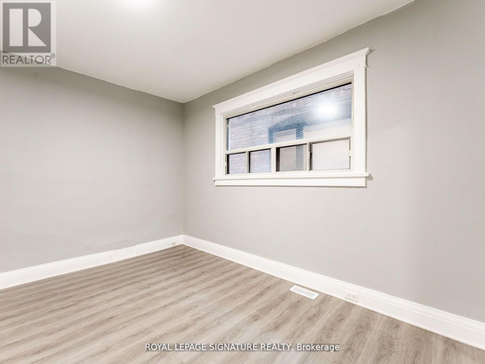 1070 Shaw Street Property Photo 7