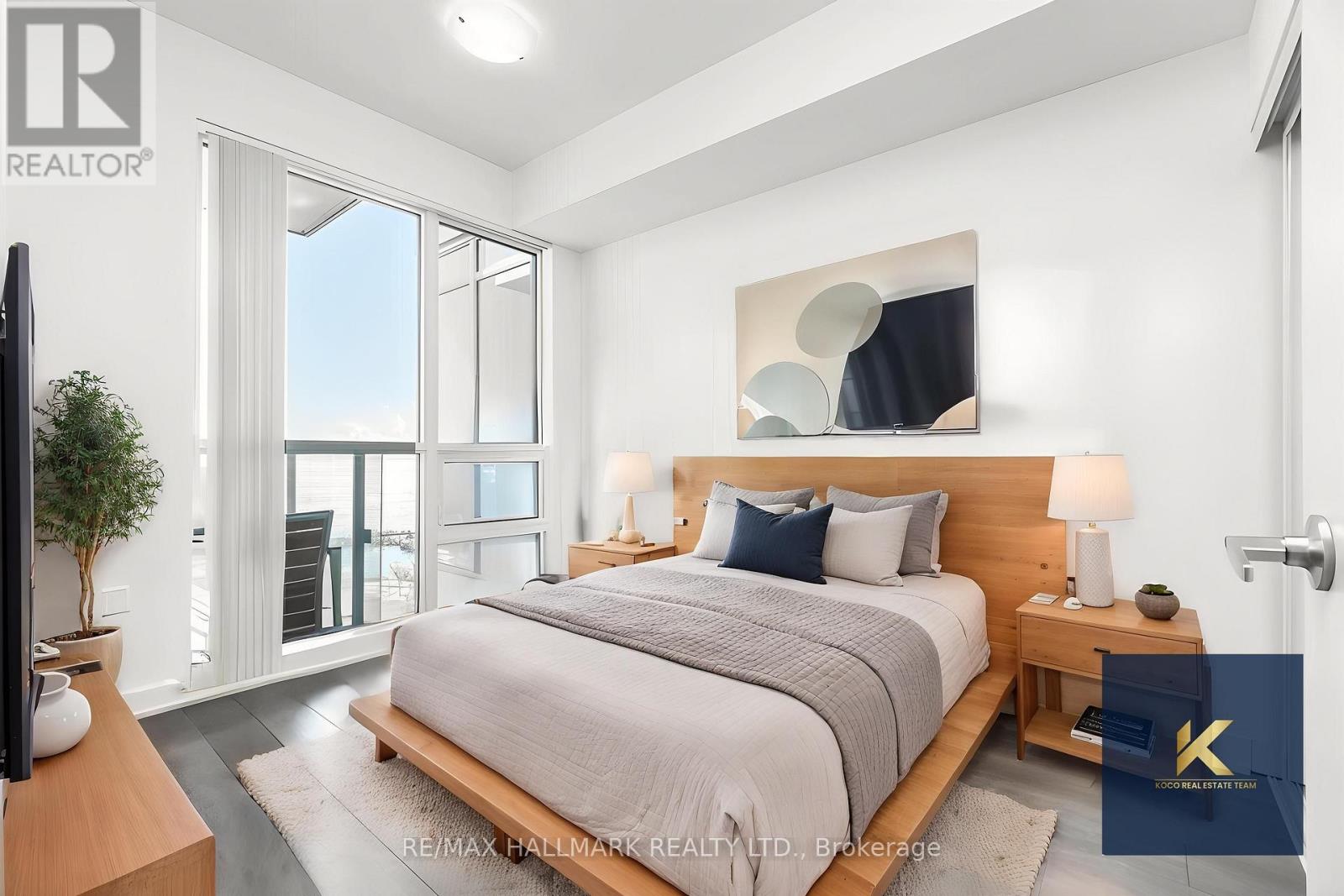 3602 - 2212 Lake Shore Boulevard Property Photo 7