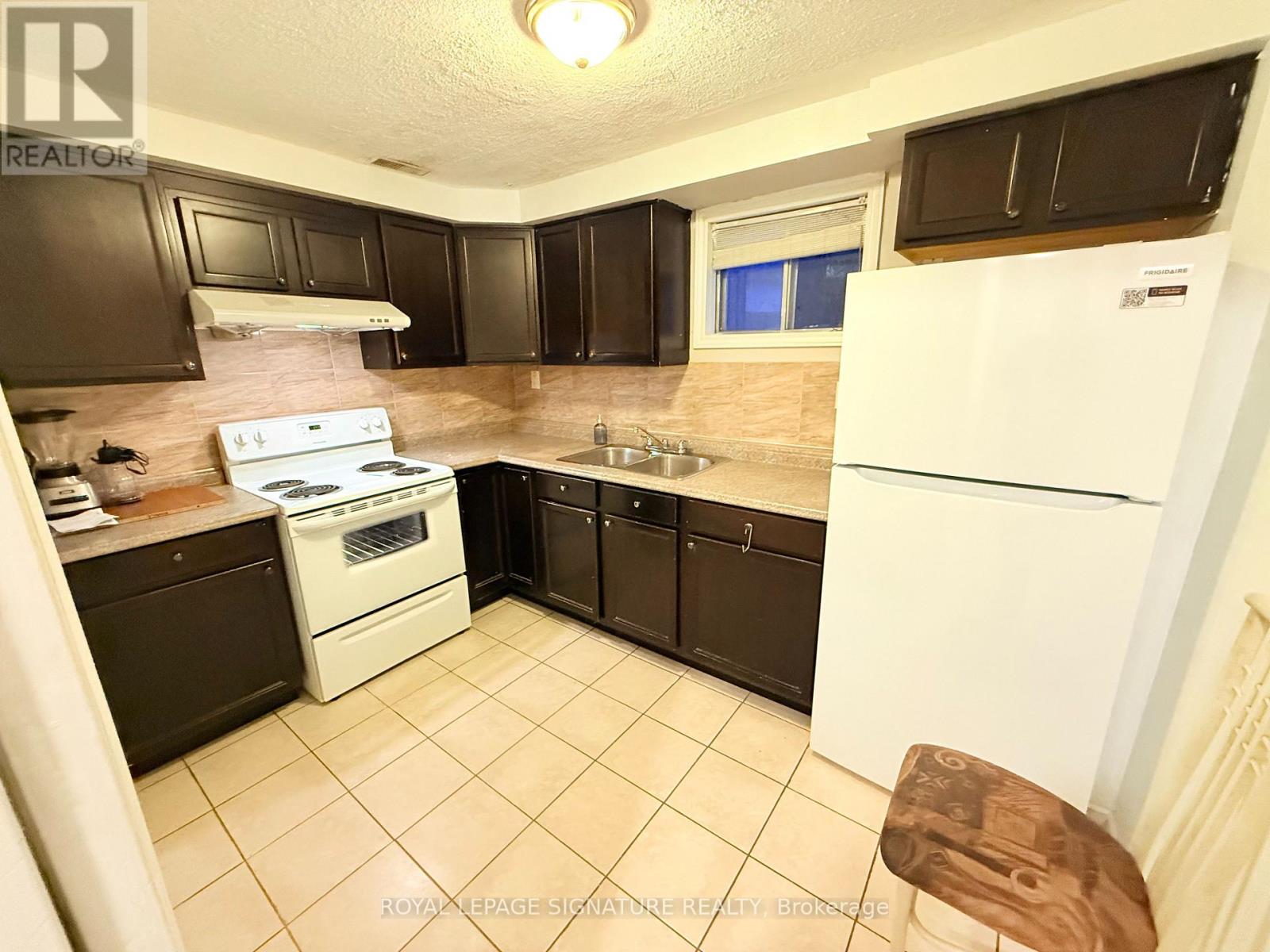 32 Madison Street Property Photo 29