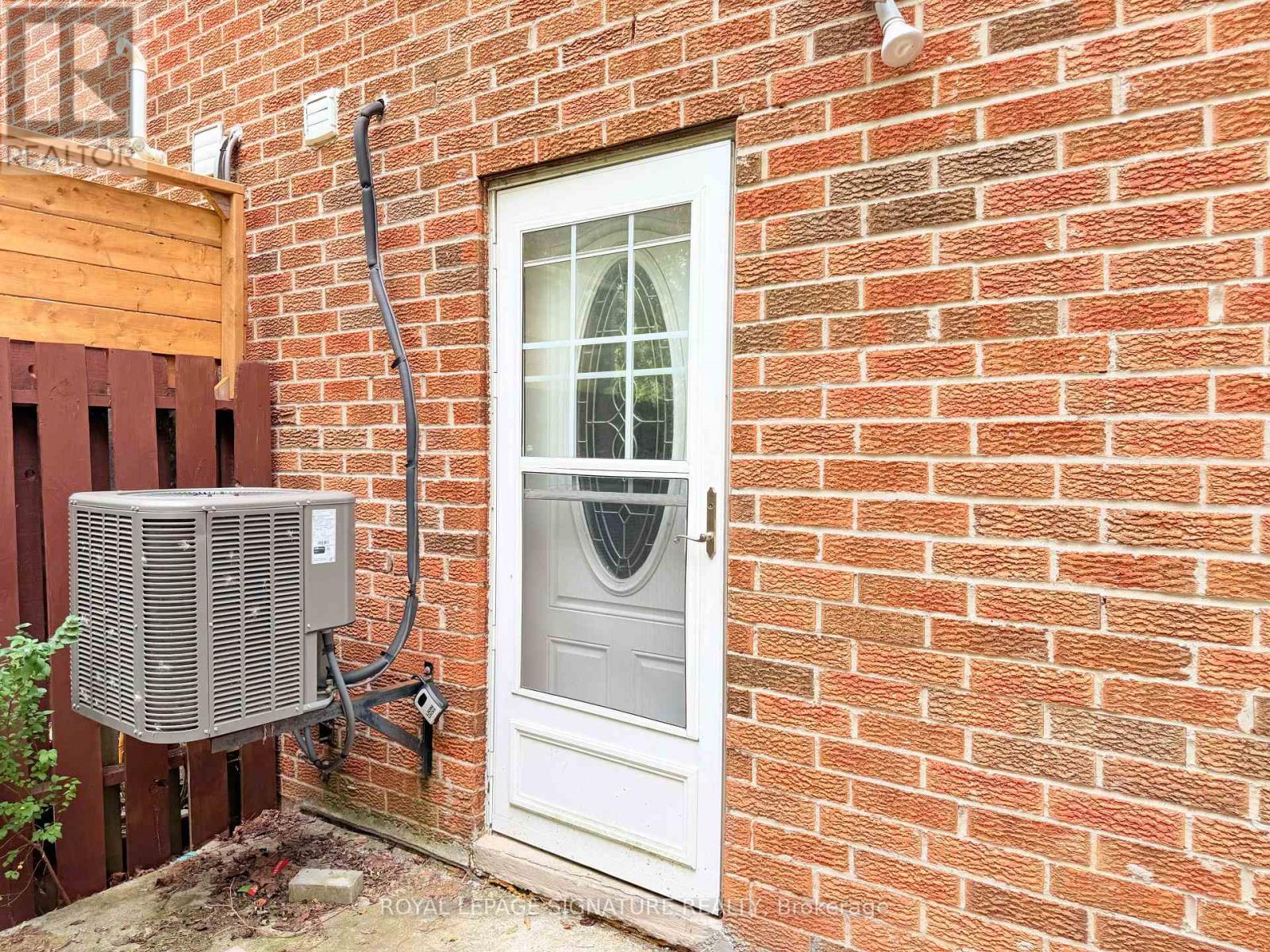 32 Madison Street Property Photo 31