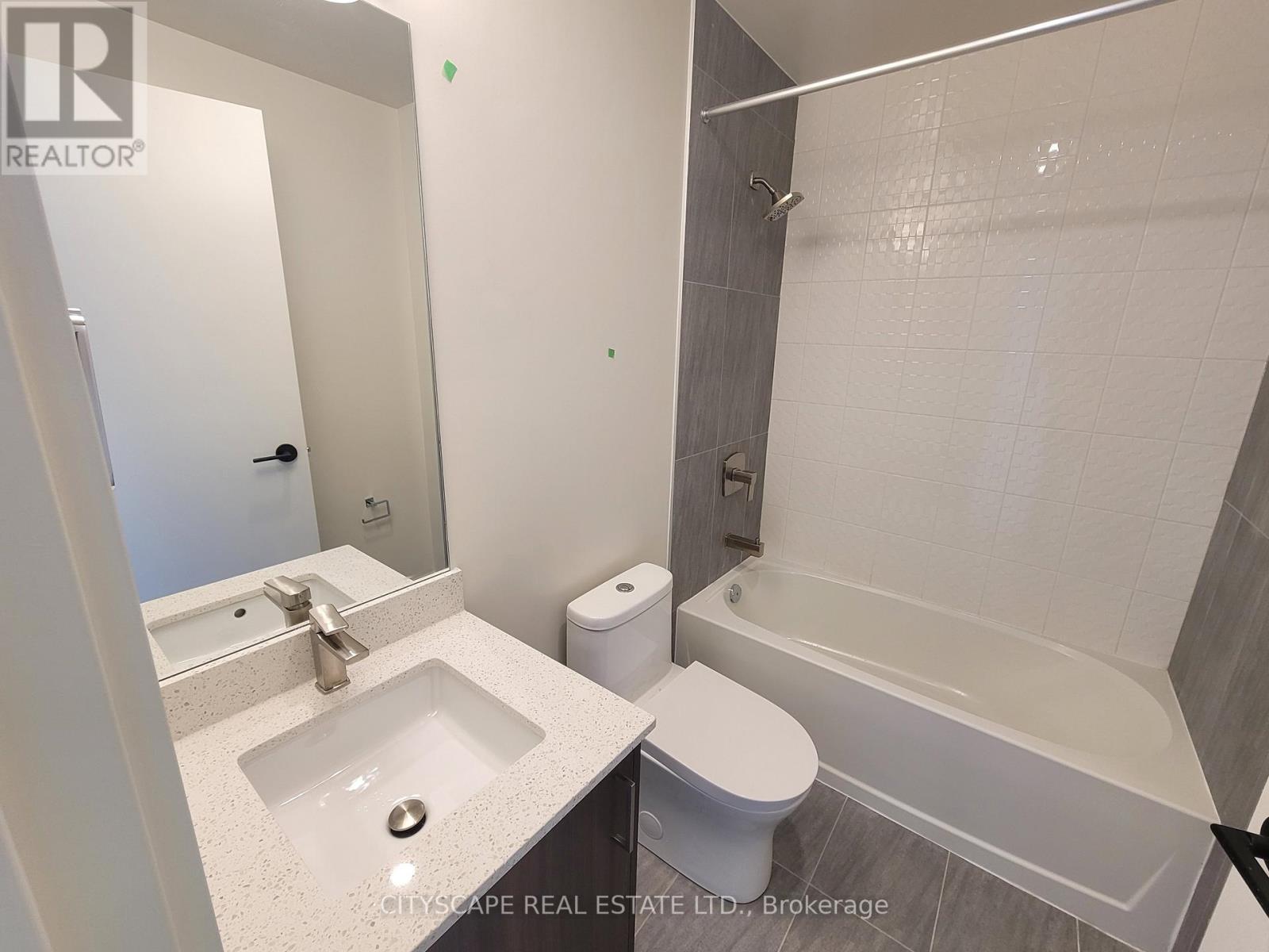 607 - 8010 Derry Road Property Photo 18