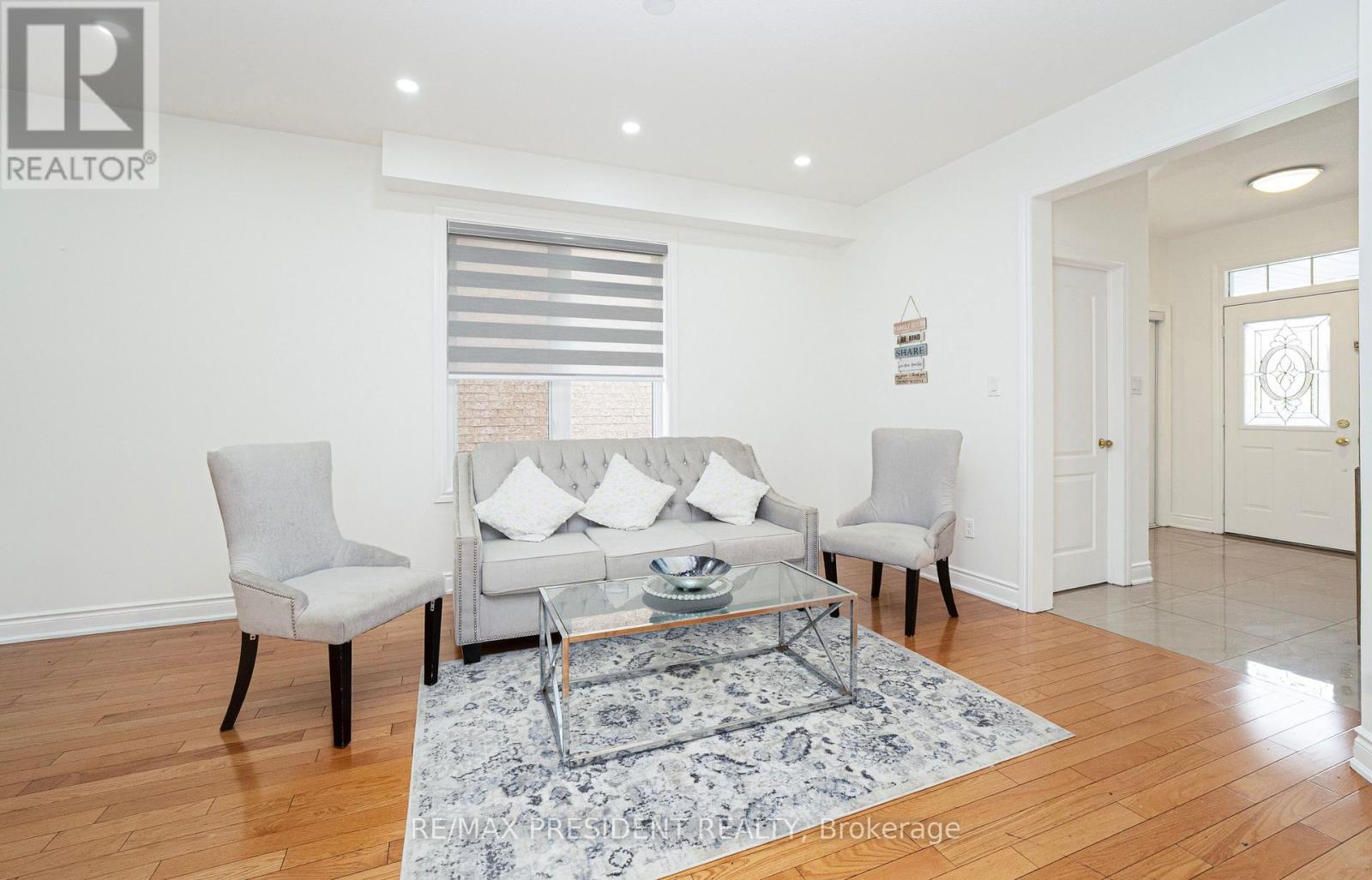 4 Chalkfarm Crescent Property Photo 9