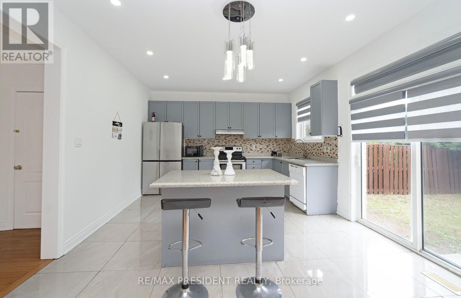 4 Chalkfarm Crescent Property Photo 14