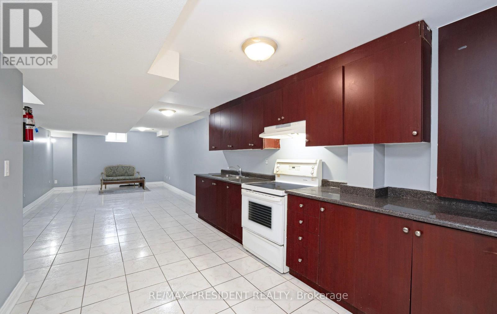 4 Chalkfarm Crescent Property Photo 38