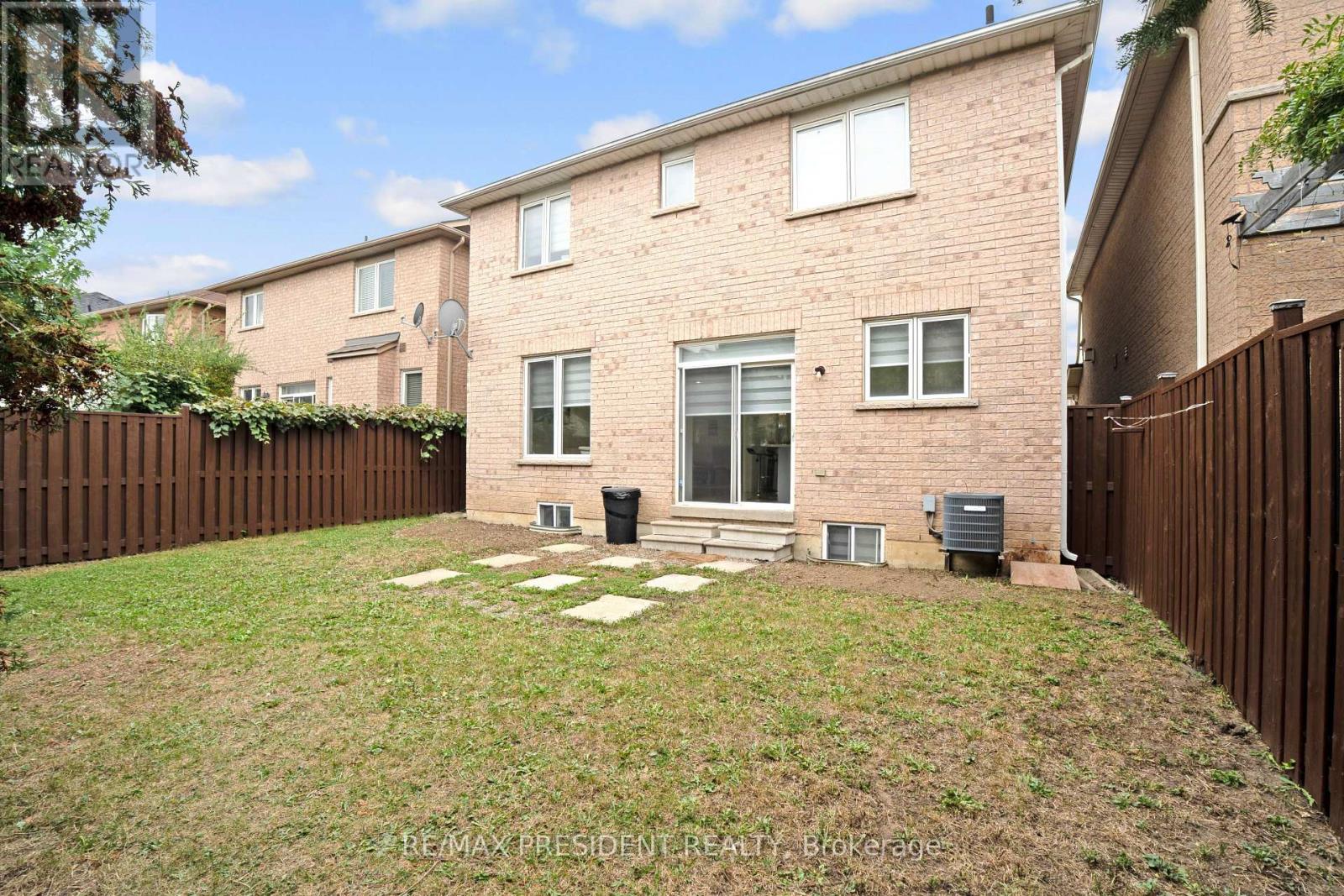 4 Chalkfarm Crescent Property Photo 44