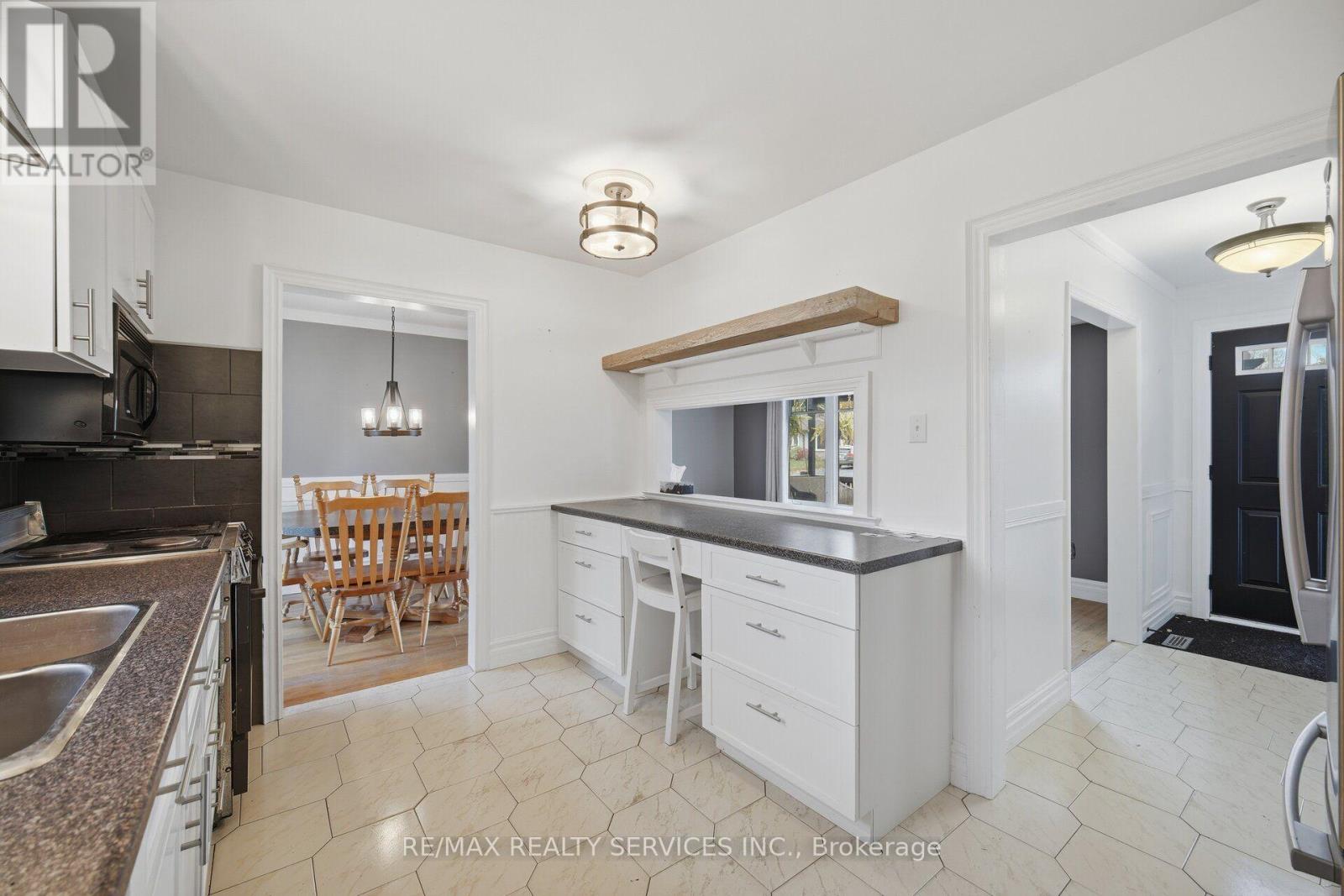 82 Edelwild Drive Property Photo 10